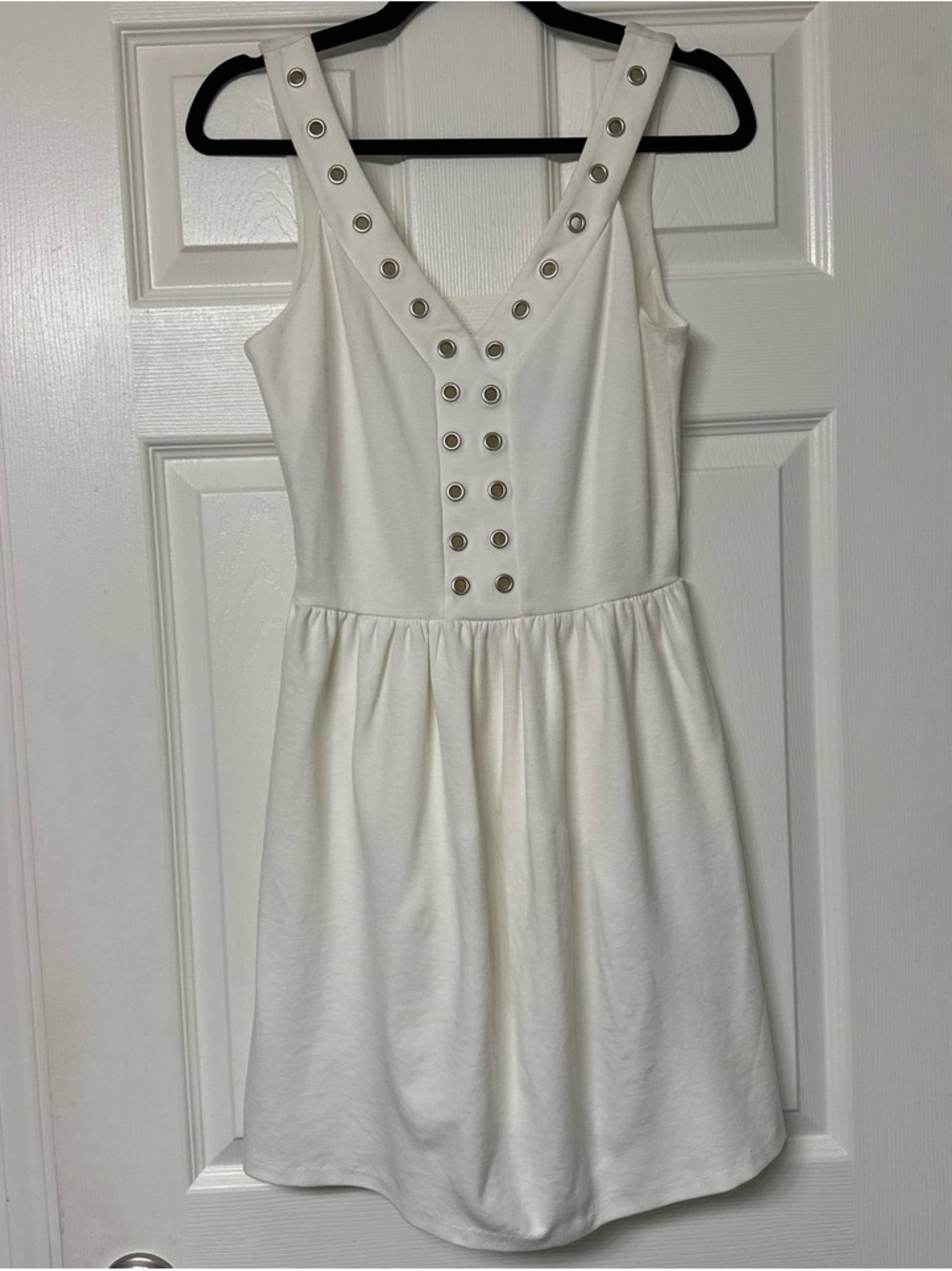 AQUA Bloomingdale’s Ivory Grommet Fit & Flare Dress M NWT